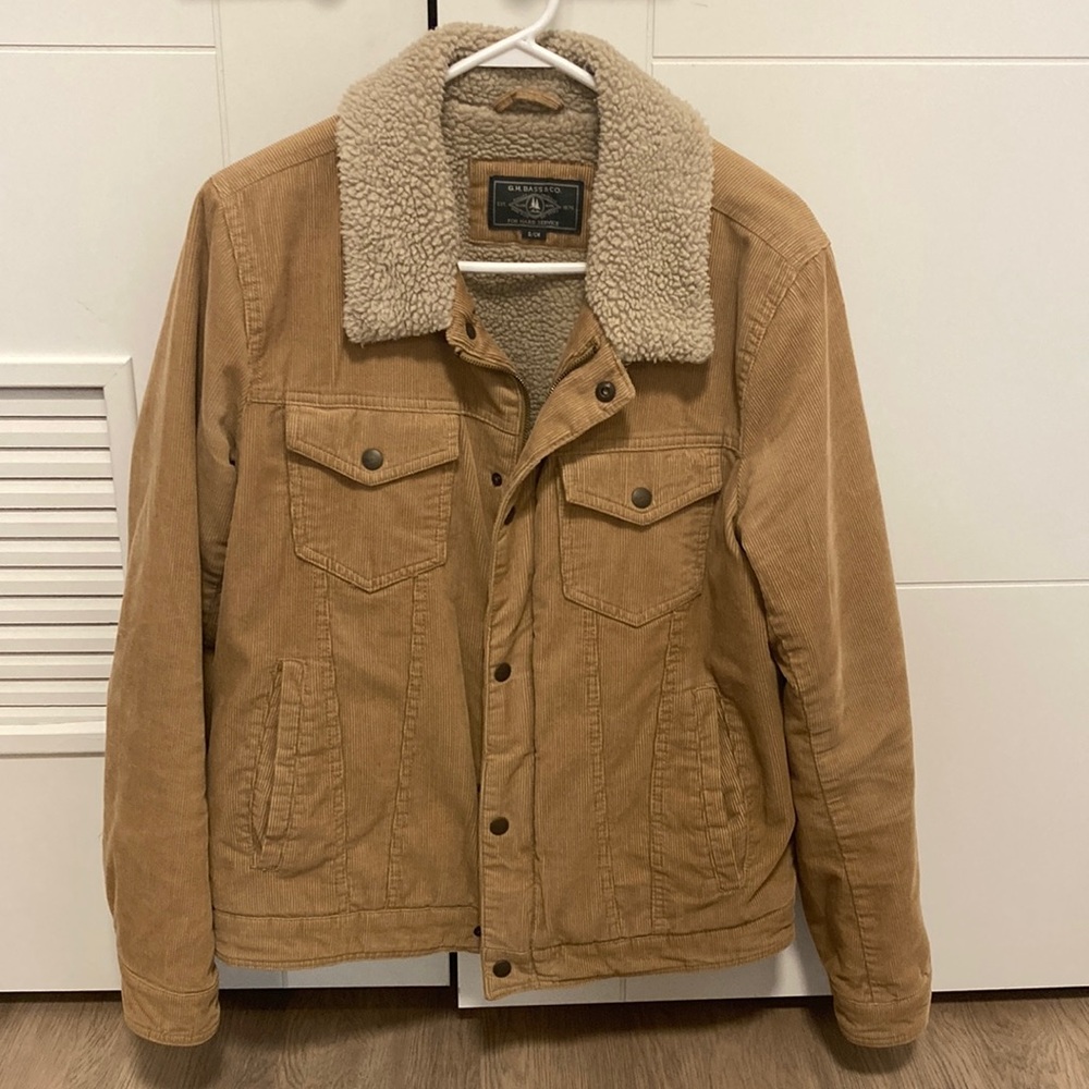 G.H. Bass & Co. Corduroy sherpa lined Jacket
